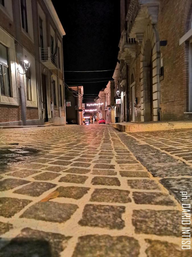 Alloggio Cattedrale Troia Buitenkant foto